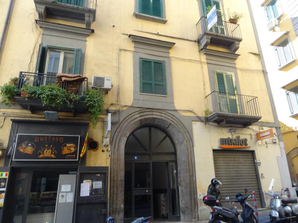 Panto' Apartment 2 Steps To Toledo Street Naples Extérieur photo